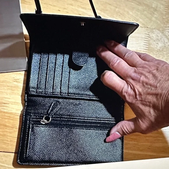 Coach Black Crossbody Bag with Signature Detail - Picture 5 of 6